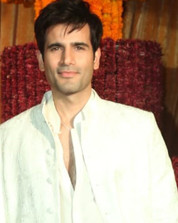 Karan Tacker