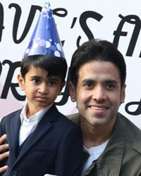 Tusshar Kapoor with his son Laksshya Kapoor