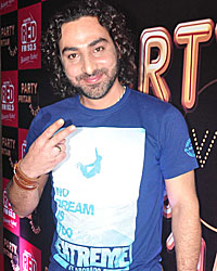 Praneet Bhatt