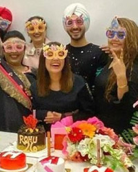 Birthday celebrations of Neha Kakkar's husband Rohanpreet Singh