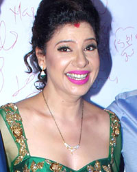 Avinash, Sambhavna Seth and Johnny Lever