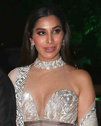 Kahkashan, Manish Malhotra and Sophie Choudry