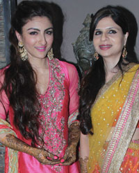 Soha Ali Khan and Saba Ali Khan