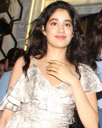 Jhanvi Kapoor, Khhushi, Boney Kapoor and Sridevi