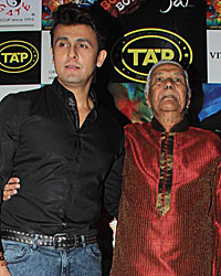 Sonu Nigam, Ustad Ghulam Mustafa Khan and Bickram Ghosh