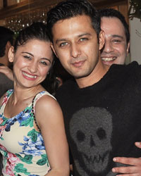 Siddharth Sharma, Ayub Khan, Sanjeeda Sheikh, Vatsal Seth and Raju Singh