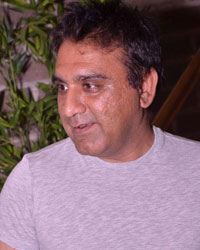 Vikas Ratra