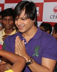 Vivek Oberoi Celebrates Diwali