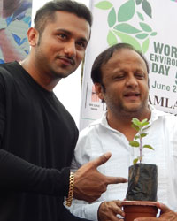 Yo Yo Honey Singh and Asif Bhamla