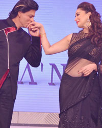 Shah Rukh Khan and Madhuri Dixit