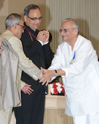 Pranab Mukherjee and Gulzar