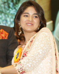 Zaira Wasim gets the Best Supporting Actor award for Dangal