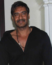 Ajay Devgn Gifts Tata Sumo To Mumbai Police