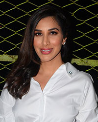 Sophie Choudry at Alia at Adoptathon 2017