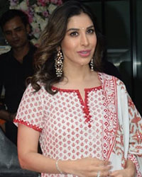 Sophie Choudry at Arpita Khan Celebrates Ganesh Chaturthi 2019