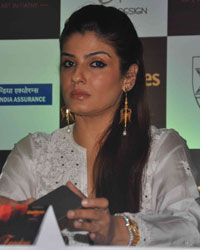 Raveena Tandon at Art Week 2014