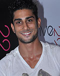 Prateik Babbar at Ave 29 Opening