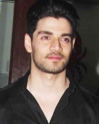 Sooraj Pancholi at BASTIAN Pub and Restaurant Launch