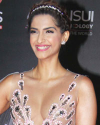 Sonam Kapoor at Backstage at Stardust Awards 2016