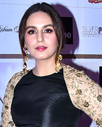 Huma Qureshi at Beti Flo Gr8 Awards 2018