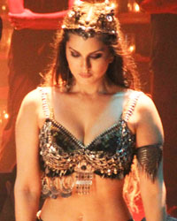 Sunny Leone at Bhoomi Film Item Song Shoot