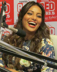 Bipasha Basu at Bipasha and Karan Promote Alone