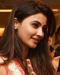 Daisy Shah at Bollywood Bids Adieu to Lord Ganesha