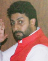 Abhishek Bachchan at Bollywood Bids Adieu to Lord Ganesha