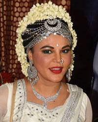 Rakhi Sawant at Bollywood Celebrates Ganesh Chaturthi 2016