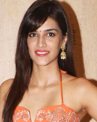 Kriti Sanon at Bollywood Celebrates Ganesh Chaturthi 2016