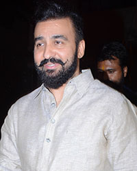 Tulsi Kumar Tulsi Kumar