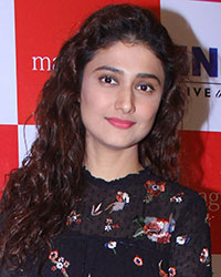 Ragini Khanna at Bolti Khidkiyaan Film Festival 2018