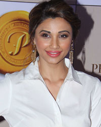 Daisy Shah at Bright Awards 2017