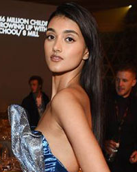 Neelam Gill at Fashion For Relief event