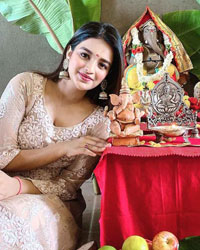 Celebrities Welcome Ganpati Bappa