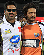 Sunil Shetty and Ritesh Deshmukh Sunil Shetty and Ritesh Deshmukh