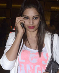 Bipasha Basu at Celebs Return from IIFA 2015