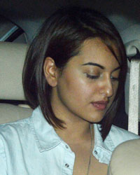 Sonakshi Sinha at Celebs Throng Salman`s Residence