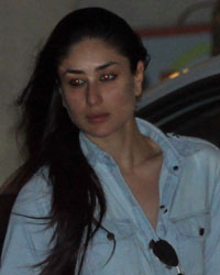 Kareena Kapoor at Celebs Throng Salman`s Residence