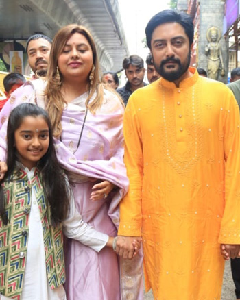 Deepshikha and Dhiraj Deshmukh Deepshikha and Dhiraj Deshmukh