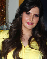 Celebs at Shraddha Sagaonkar Shuddha Salon Celebs at Shraddha Sagaonkar Shuddha Salon