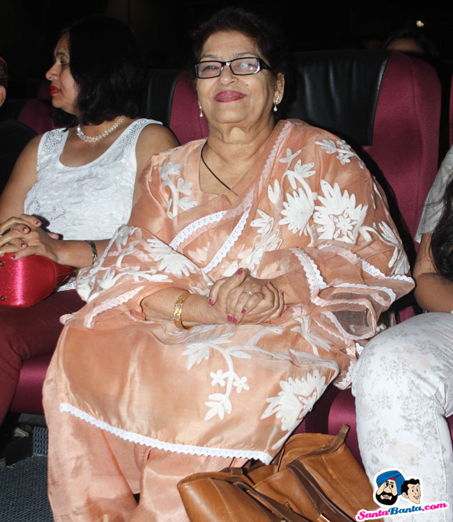 Celebs-at-Umeed-Cancer-Awareness-Event