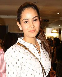 Mira Rajput at Charity Exhibition Araaish