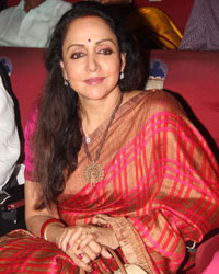 Hema Malini at Choo Lein Aasman Book Launch