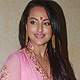 Sonakshi Sinha at Dada Saheb Phalke Awards-2011