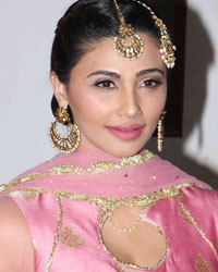 Daisy Shah at Daisy Shah Debut Play Begum Jaan