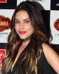 Gizele Thakral at Desi Girls Do It Better Song Launch