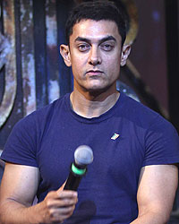 Aamir Khan at Dhoom Machale Dhoom Song Unveiled