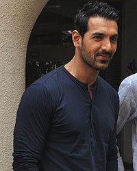 John Abraham during a Dabetes Awareness Pogram organised by P D Hinduja Hospital to mark the World Diabetes Day in Mumbai