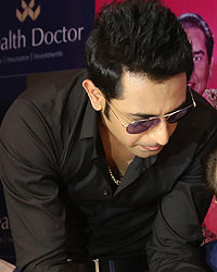 Gippy Grewal, Dharmendra and Gurpreet Guggi Gippy Grewal, Dharmendra and Gurpreet Guggi